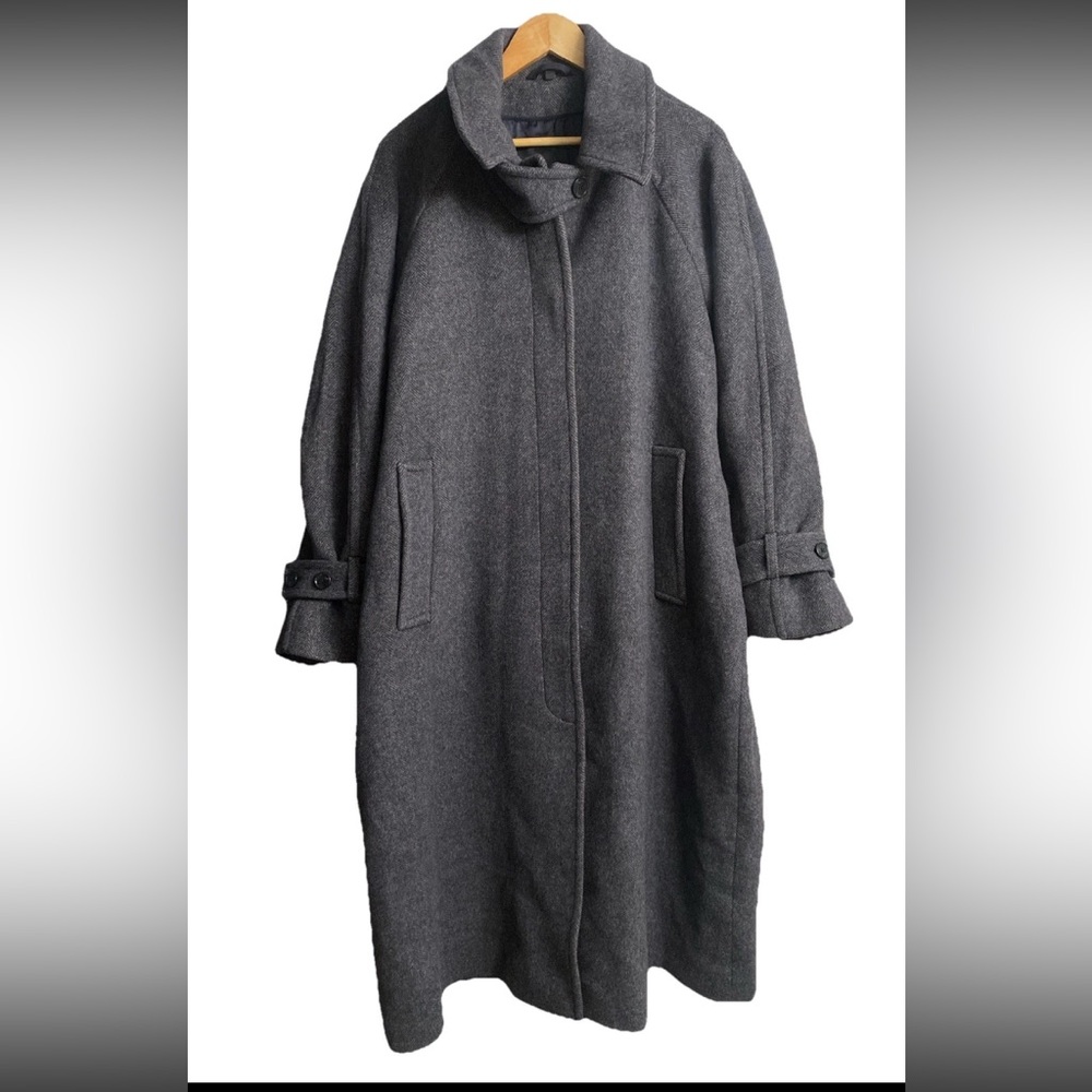 COS rounded Long Wool Coat - Picture 4 of 16